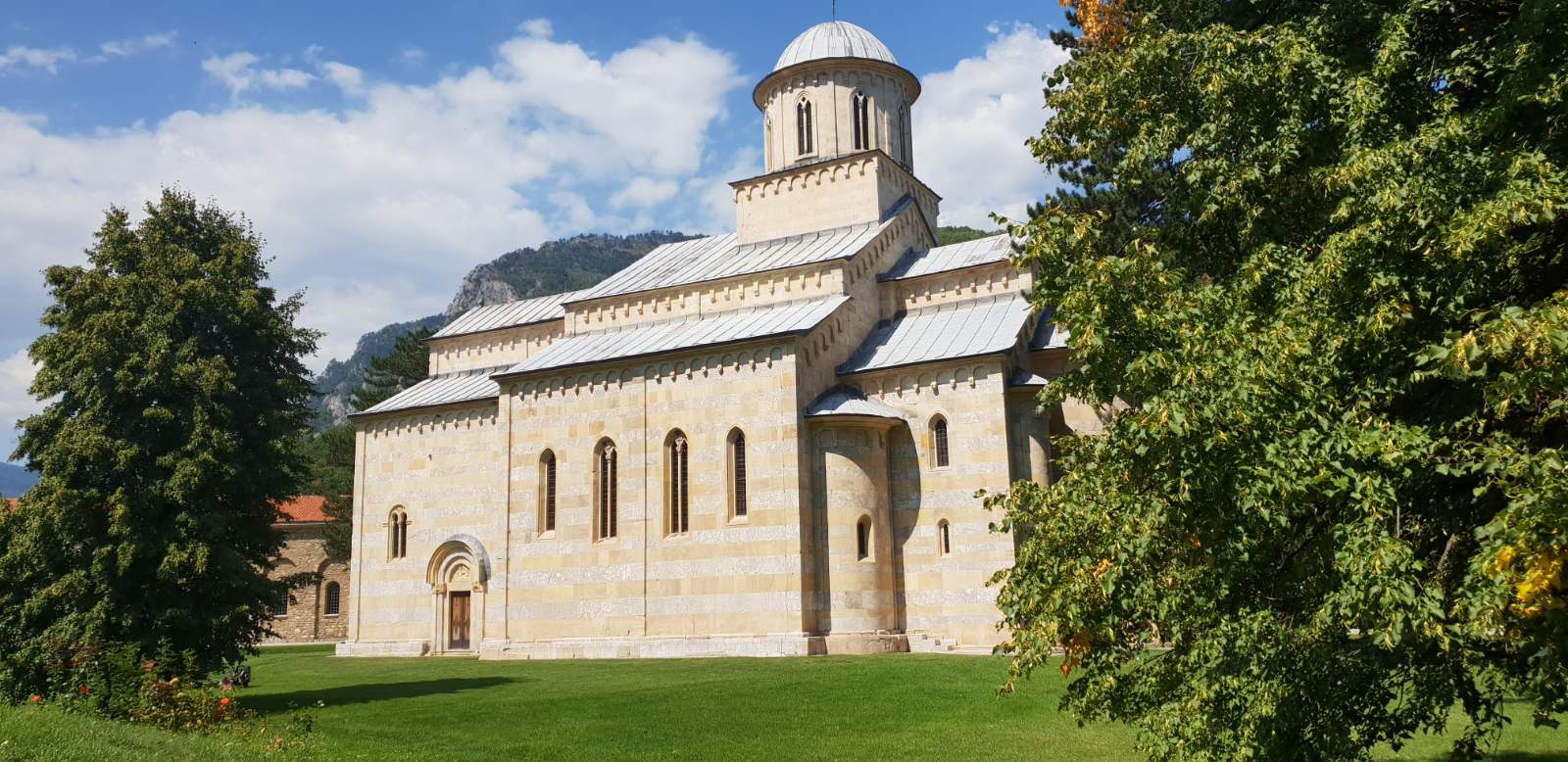 Manastiri i Decanit